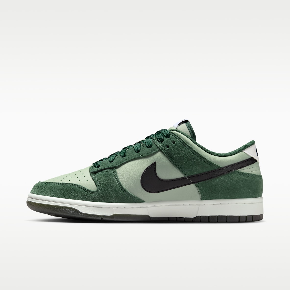 Nike Dunk Low Retro SE Men's Shoes